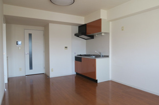 【居間・リビング】 | プレールドゥーク上野NORTH | 「プレール・ドゥーク上野NORTH」のことなら(株)メイワ・エステートへ