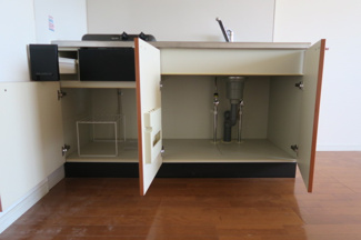 【キッチン】 | プレールドゥーク上野NORTH | キッチン下収納
「プレール・ドゥーク上野NORTH」のことなら(株)メイワ・エステートへ