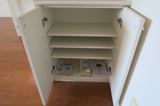 【収納】 | プレールドゥーク上野NORTH | リビング収納
「プレール・ドゥーク上野NORTH」のことなら(株)メイワ・エステートへ