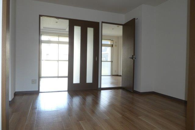 クオリティパレスの居間・リビング