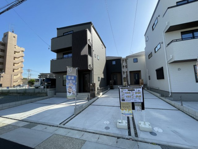 【外観】 | 名東区牧の原　全4棟　＜仲介手数料無料＞牧の原小・牧の池中　新築一戸建て | 撮影
社長の村田です！
自らプレイヤーとして営業しています
長年の経験と実績から皆様により良いマイホーム購入のご提案をいたします。
住宅ローンの不安や購入後の不安等何でもご相談ください。