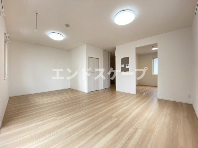 ルッソの居間・リビング|高崎、前橋エリアのお部屋探しはエンドスケープまで！お客様の理想お聞かせ下さい♪