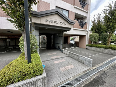 【エントランス】 | シャルマンエイト