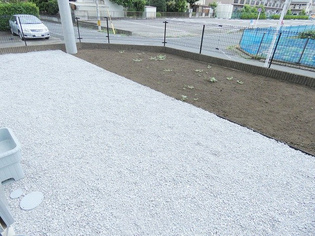 グランソフィア旭が丘の庭