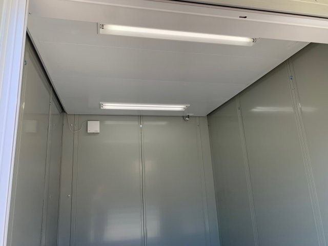 松飛台駅前駐車場付き倉庫の内装