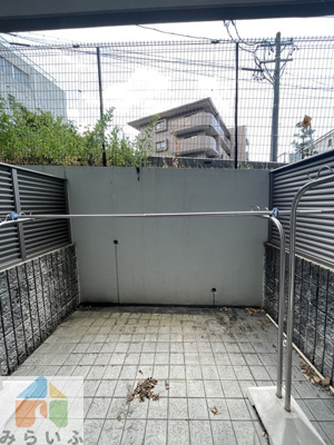 【庭】 | アーデン春岡