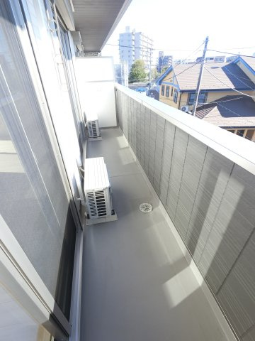 ジェンティーレ・トリヤマVのエントランス