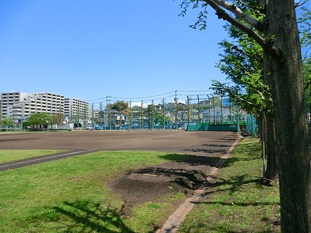 衣笠公園まで650ｍ