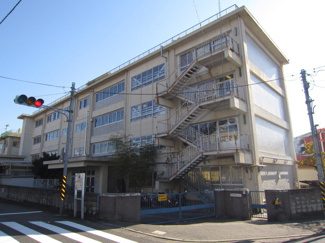 川崎市立南百合丘小学校まで500m