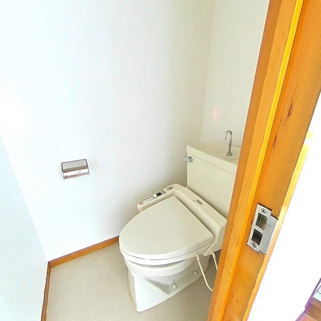 コーポラス岐阜西　Ｆ８のトイレ