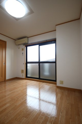 【居間・リビング】 | ローレルハイツ