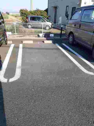 【駐車場】 | アルカンシェル | 駐車場があります