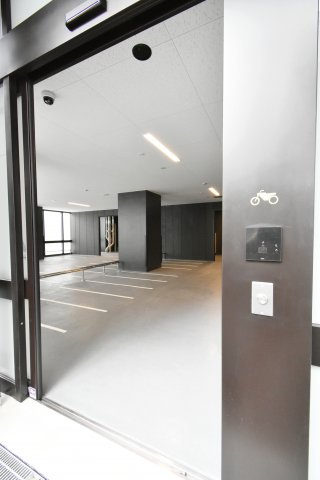 シエリアタワーなんばの駐車場