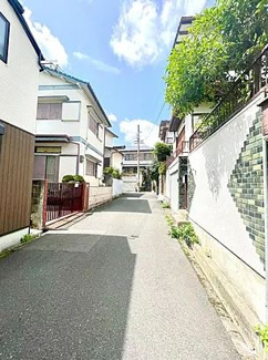 【前面道路含む現地写真】