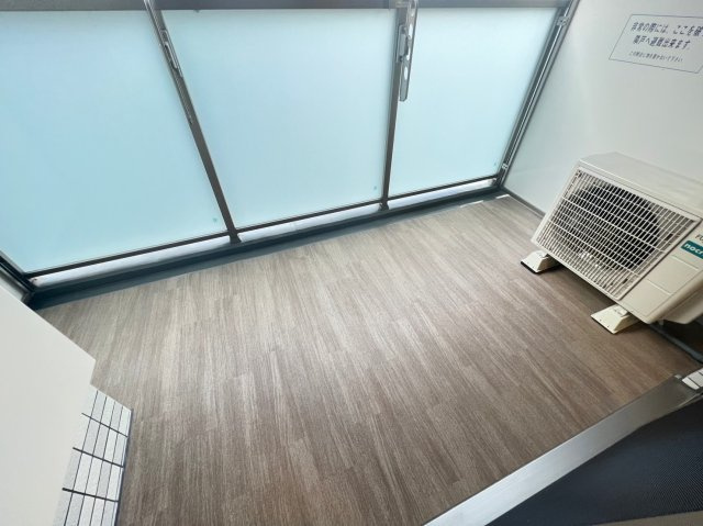 プレジオ難波のバルコニー