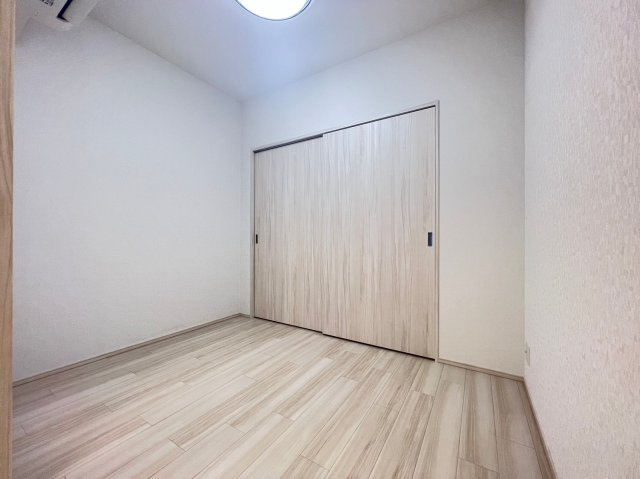 プレジオ難波の洋室