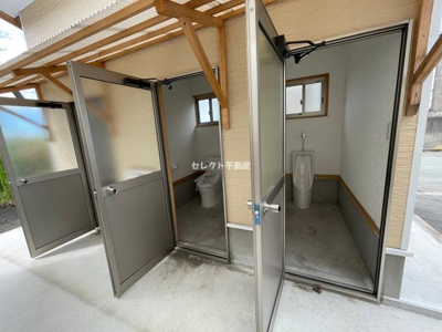 【トイレ】 | 郷開倉庫 | 鏡町鏡(有佐駅) の貸倉庫 新品トイレ 