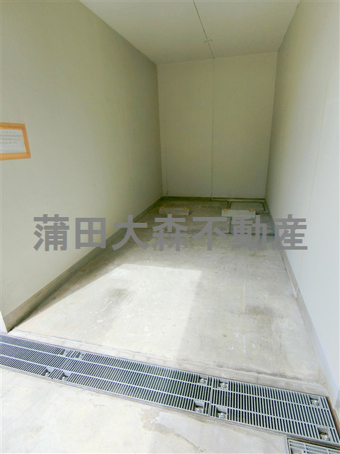 XEBEC蒲田Station-exz.(ジーベックカマタステーションエグゼの駐車場|平置き駐車場1台　空き状況はお問合せ下さい。