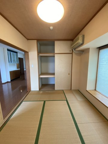 フェスティオ堂の前の和室