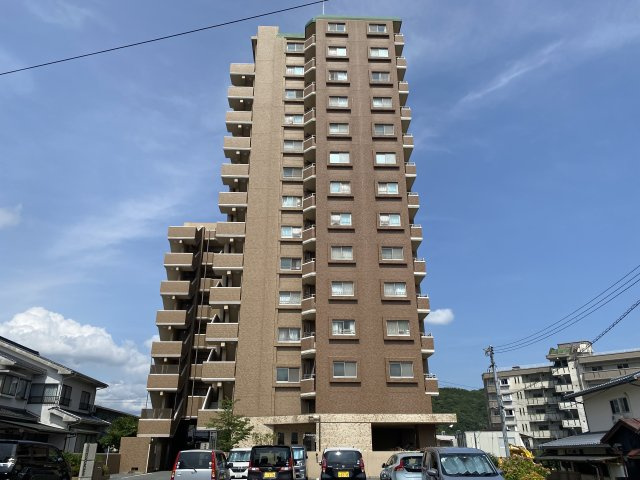 フェスティオ堂の前の外観