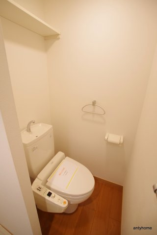 SWISS京橋　仲介手数料無料のトイレ