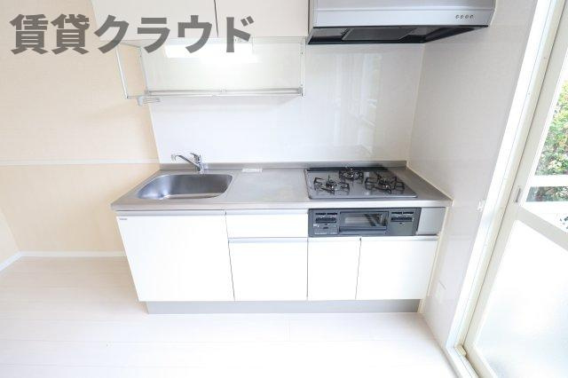 ファーストヴューラ十番館のキッチン|きれいなキッチンです