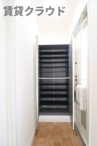 ファーストヴューラ十番館の収納|便利な収納スペースです