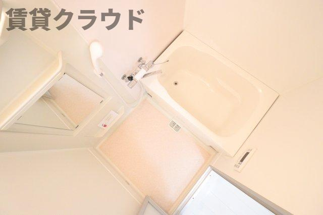 ファーストヴューラ十番館の浴室|きれいなお風呂です