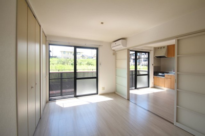 【居間・リビング】 | ラフォーレ・ポワールB