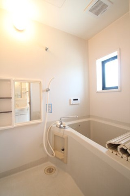 【浴室】 | ラフォーレ・ポワールB | 追い焚き付き