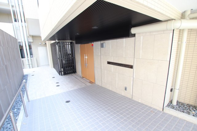 オープンレジデンシア谷中ヒルズのエントランス