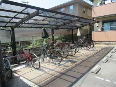 【その他共用部分】 | Y'court C（ワイズコート）（若江岩田賃貸） | 駐輪場です