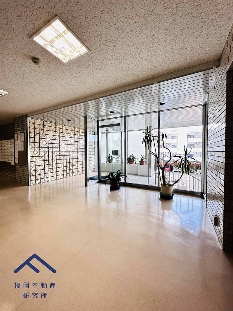 春日原パークマンションのエントランス
