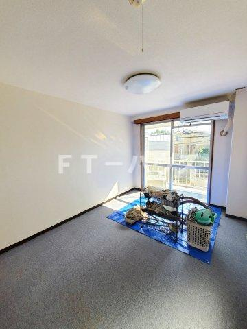 櫻井コーポの洋室