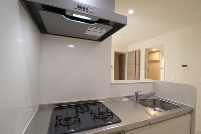 サイドコートのキッチン