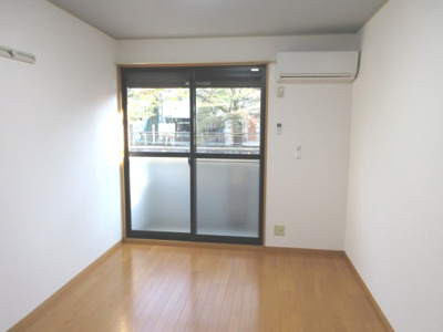 【洋室】 | リバーサイド桜