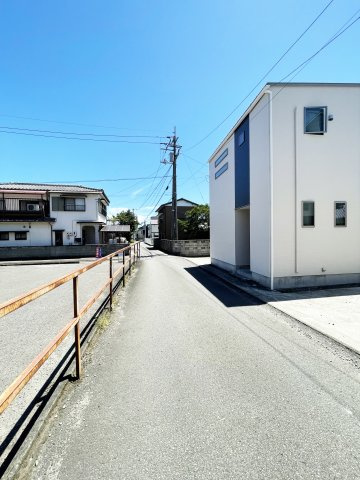 フィットセルエスポワールの周辺