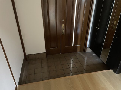 【玄関】 | 南津守6丁目貸家