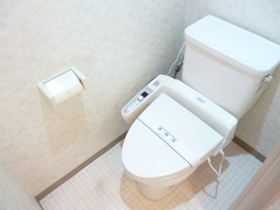 【トイレ】 | ベルメゾン西宮 | ゆったりとした空間のトイレです