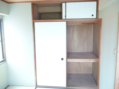 【収納】 | ベルメゾン西宮 | 便利な収納スペースです