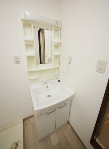 タウン66　C棟の洗面所