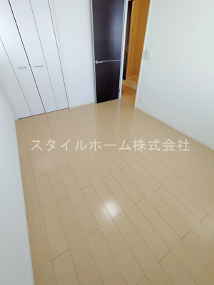 【玄関】 | プレミール上野　A棟