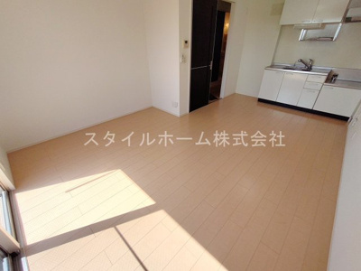 【居間・リビング】 | プレミール上野　A棟