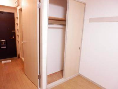 ステュディオフラット室町の収納|クローゼット