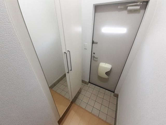 イーストリバティーⅢの玄関|玄関