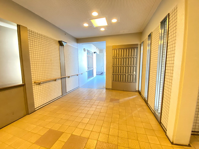 【エントランス】