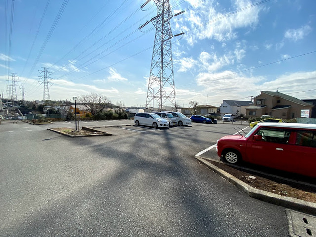 【駐車場】