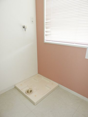 【設備】 | Heights　Hirotani | 洗濯機置場