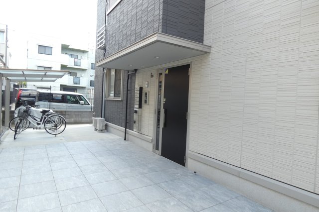 【エントランス】 | MARCH-T