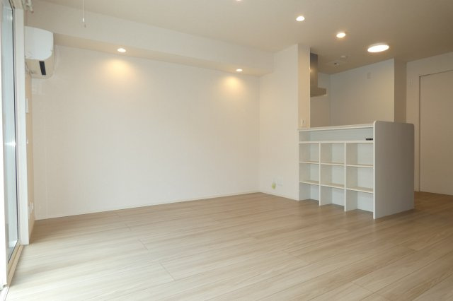 【居間・リビング】 | MARCH-T